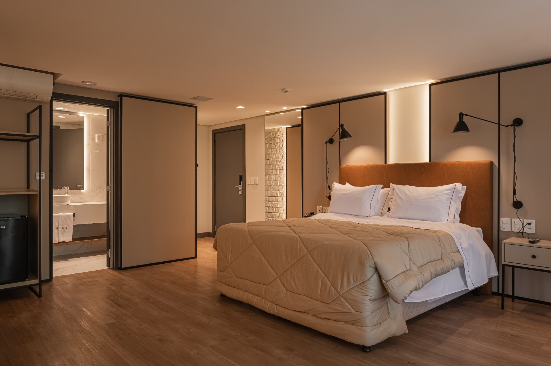 Super Luxo com Banheira de Imersão