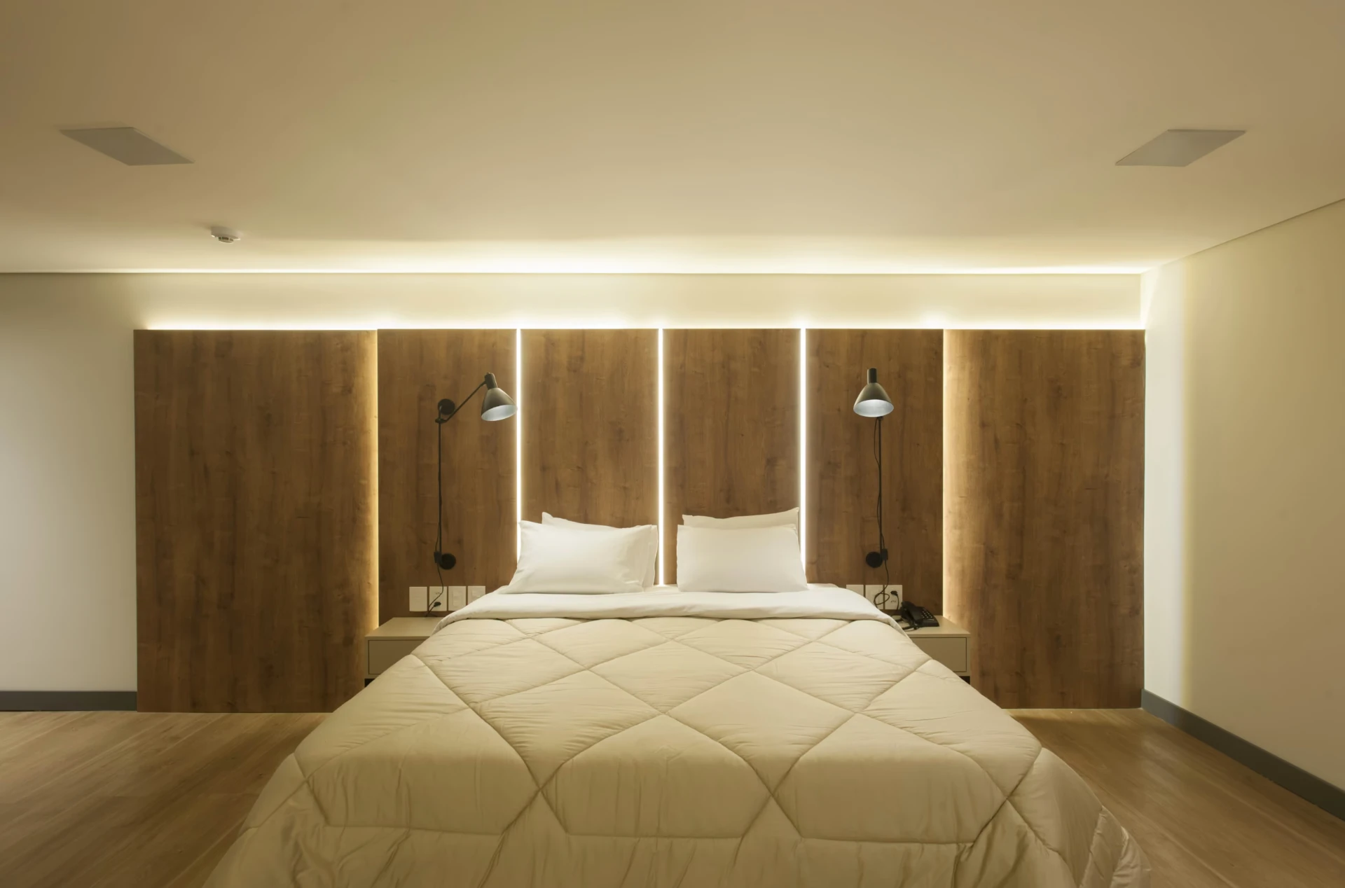Suíte Luxo com Banheira de Hidromassagem
